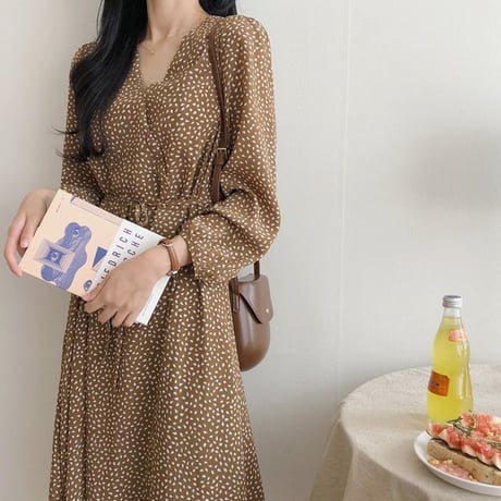 レディース ロングワンピース 長袖 ドット柄 レトロ風 フェミニン Vネック 韓国ファッション オルチャン (DCT-577551628325)