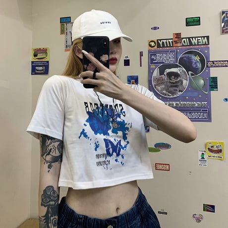 【2カラー】 Tシャツ バタフライ柄 クロップド丈 ショート丈 半袖 へそ出し レトロ 韓国ファッション レディース 大人可愛い ガーリー カジュアル ストリート系 DTC-618819881271