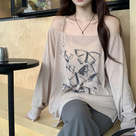 Tシャツ 長袖 薄手 オフショルダー バタフライプリント 肌見せ トップス ルーズ ゆったり カジュアル レトロ 韓国ファッション レディース 大人可愛い ガーリー DTC-737314333337