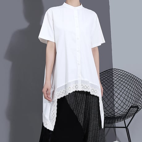 裾変形デザイン アシンメトリー ブラウス 裾レース 花柄レース 韓国ファッション レディース ロングシャツ シャツ モード 半袖 ルーズ 大人カジュアル 大人可愛い 620576613249