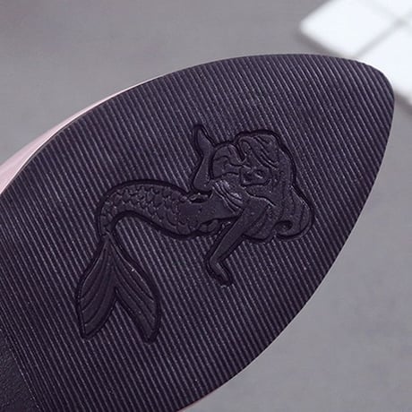パテントレザー パンプス チャンキーヒール 2cm 韓国ファッション レディース シンプル ポインテッドトゥ ローヒール シューズ キュート 痛くない かわいい 歩きやすい 556794613602