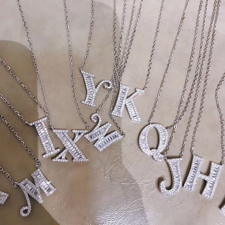 選べるＡ～Ｚ イニシャルネックレス シルバー925 レディース メンズ ペア ゴールド ネックレス シンプル ペンダント アクセサリー ジュエリー (DCT-600365996821)
