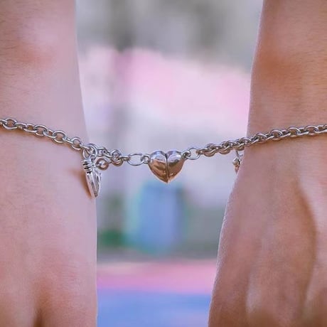 磁石で一つのハートになる ペアブレスレット 磁石 ハート チェーン マグネット ハートの鍵 金属アレルギー対応 チタン アクセサリー DTC-686791857149