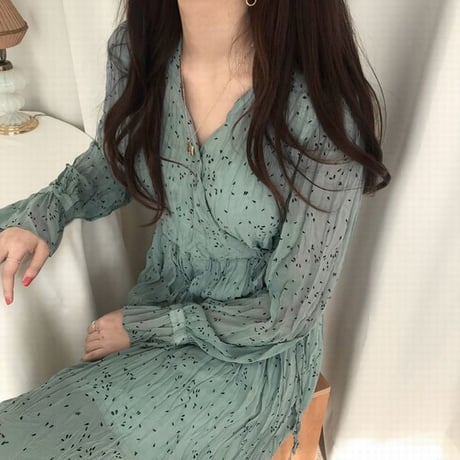 レディース ドット柄 ロングワンピース 無地 ヴィンテージ風 Vネック 韓国ファッション オルチャン (DCT-584813222187)