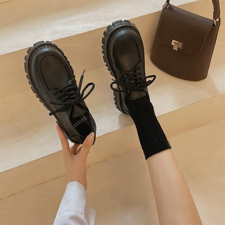 艶あり・艶なしの2タイプ展開！ ローファー 厚底 22.5～25.0cm レースアップ 厚底シューズ グロス ＆ マット 韓国ファッション レディース 美脚 DTC-666562762904