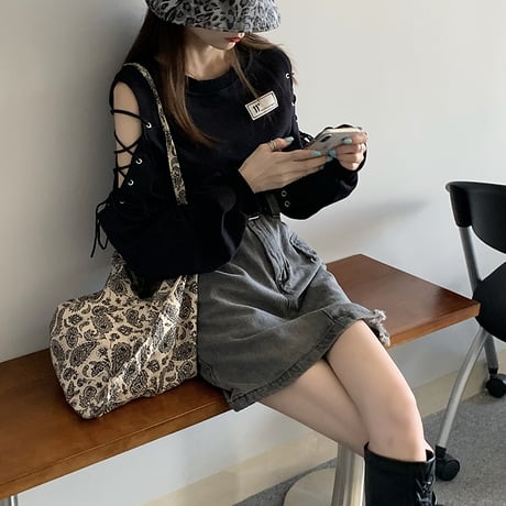 トップス トレーナー オープンショルダー レースアップ 韓国ファッション レディース カットソー 肩あき 長袖 ゆったり シンプル ルーズ 大人可愛い ガーリー DTC-626359658733