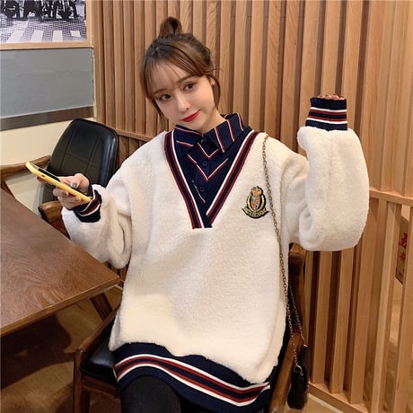 【2カラー】 レイヤード風 シャツ付 ニット セーター 韓国ファッション レディース 刺繍 ステッチ Vネック 長袖 DTC-606238213626