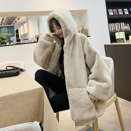 ボアブルゾン ファーブルゾン アウター ファーコート フェイクファー もこもこ フード付き オーバーサイズ 防寒 ゆったり 長袖 冬 レトロ 大人可愛い ガーリー DTCA-789883476118
