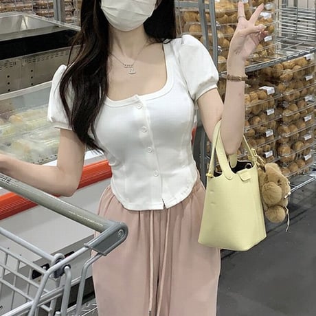 【3カラー】 フロントボタン トップス tシャツ 半袖 スクエアネック ショート丈 スリムフィット 薄手 レトロ 韓国ファッション レディース 大人可愛い ガーリー DTC-705495120582