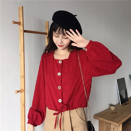 ショートブラウス レッド 韓国ファッション レディース ブラウス ショート丈 パフスリーブ フロントボタン スクエアカラー シンプル 春 秋 韓国 (DTC-602170535172_red)
