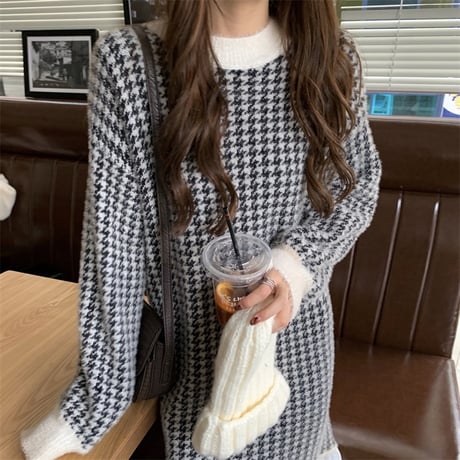 千鳥格子 ニットワンピース 裾フレア チェック柄 フィッシュテール ワンピース 長袖 ゆったり レトロ 韓国ファッション レディース 大人可愛い ガーリー DTC-656290162250