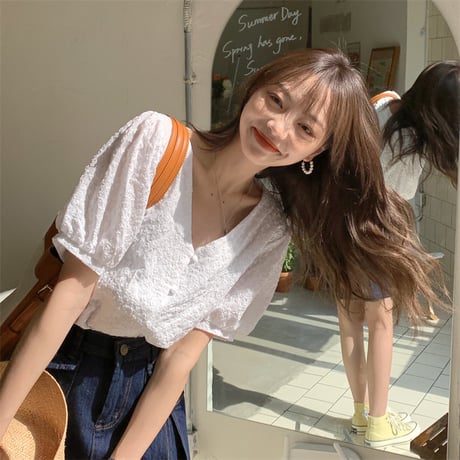 花柄 ブラウス Vネック パフ袖 半袖 薄手 ショート丈 韓国ファッション レディース トップス クロップド丈 大人可愛い ガーリー フェミニン DTC-650805314678