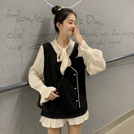 フェイクレイヤード ブラウス 韓国ファッション レディース ボウタイ ベルスリーブ 長袖 春 秋 冬 大人カジュアル 韓国  (DTC-605384245024)