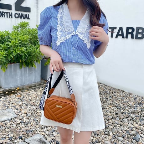 ショルダーバッグ スクエアバッグ キルティング ミニバッグ サブバッグ PUレザー 肩掛け 斜め掛け コンパクト バッグ 鞄 レトロ 韓国ファッション レディース DTCA-679227886885