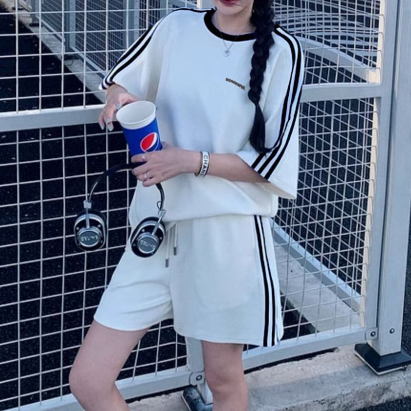 セットアップ 2点セット サイドライン tシャツ ショートパンツ ロゴ