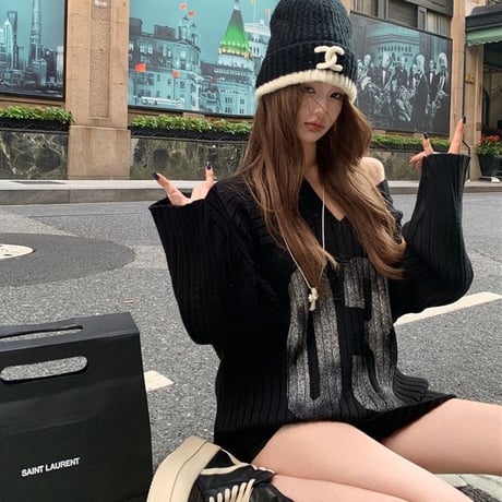 ニット Vネック オーバーサイズ レタープリント トップス ワンショルダー 長袖 レトロ 韓国ファッション レディース 大人可愛い ガーリー カジュアル DTC-841462159457