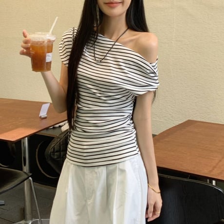ボーダー トップス 薄手 ワンショルダー ボーダートップス ボーダーTシャツ オフショル オフショルダー 半袖 レトロ 大人可愛い ガーリー カジュアル DTCA-885881384474