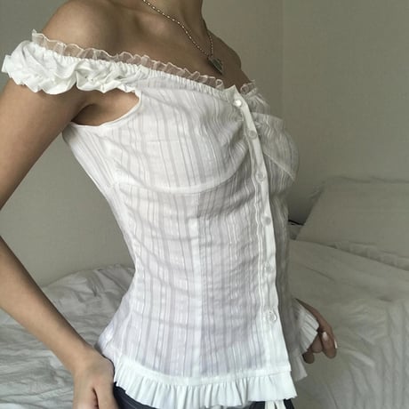 オフショルダー ブラウス フリル スリムフィット ショート丈 トップス かわいい 可愛い レトロ 大人可愛い ガーリー フェミニン DTCA-778616825624