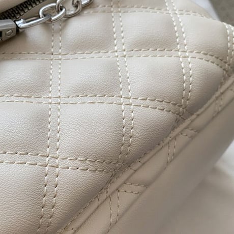 【2カラー】 バックパック ミニバッグ チェーン付き リュック リュックサック キルティング ファスナー レトロ 韓国ファッション レディース カジュアル DTC-641146664991