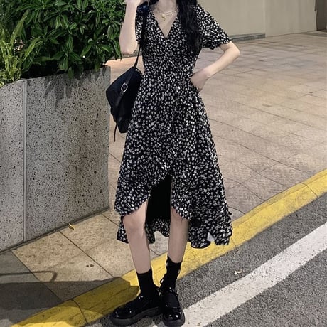 小花柄 ワンピース 不規則デザイン Vネック 半袖 パフスリーブ Aライン ハイウエスト レトロ 韓国ファッション レディース 大人可愛い ガーリー フェミニン DTC-679705807350