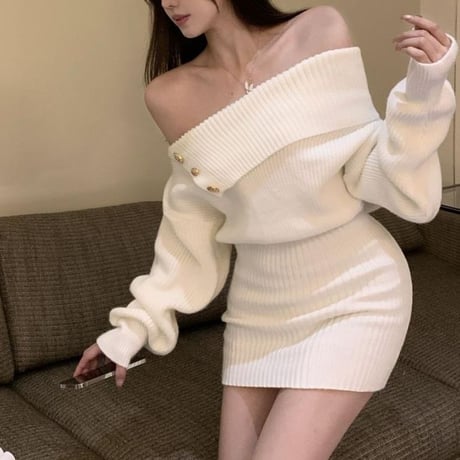 ニットワンピース オフショルダー タイト ゴールドボタン リブワンピース ミニワンピース 長袖 レトロ 大人可愛い ガーリー DTCA-965955543768
