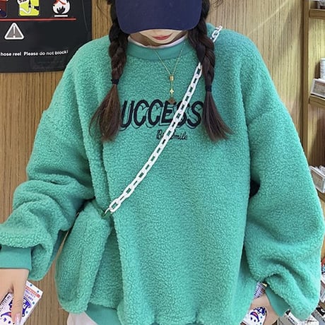 ミニポーチ付き ボアトレーナー ロゴ もこもこ トレーナー ボア 暖かい 長袖 ゆったり レトロ 韓国ファッション レディース 大人可愛い ガーリー カジュアル DTC-657350232511