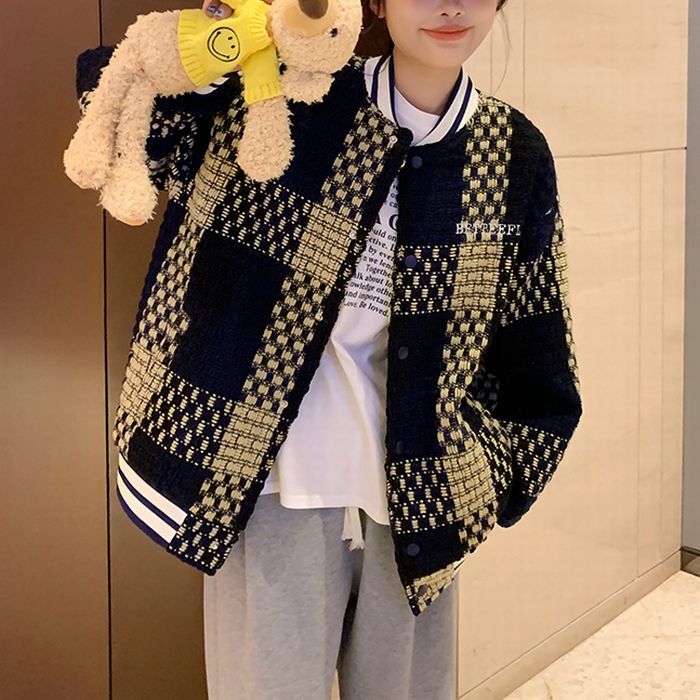 【新品タグ付き】13DE MARZOチェック柄 クマ付きジャケット 新品タグ付き】13DE MARZOチェック柄 クマ付きジャケット