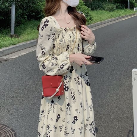 花柄 ワンピース プリーツ スクエアネック ランタンスリーブ Aライン ハイウエスト 長袖 レトロ 韓国ファッション レディース 大人可愛い ガーリー フェミニン DTCA-742586542683