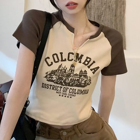 Tシャツ クロップド丈 キーネック ショート丈 へそ出し ロゴ 半袖  韓国ファッション レディース大人可愛い ガーリー カジュアル 韓国ストリートファッション DTC-675503773449