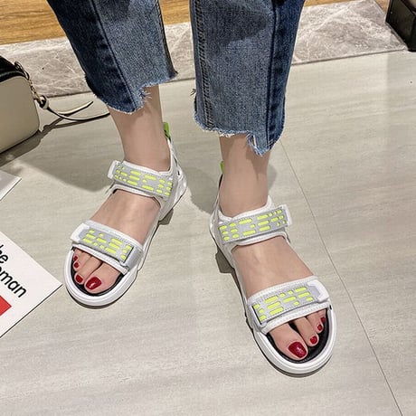 スポーツサンダル 反射板 スポサン 2cm ベルト マジックテープ 韓国ファッション レディース サンダル フラットサンダル かわいい 歩きやすい 616993672292