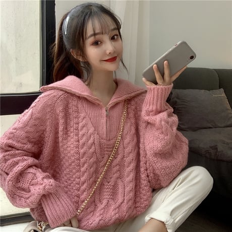 プルオーバー ハーフジップアップ ニット セーター ピンク 韓国 ファッション レディース ケーブル編み オフショルダー ハイネック (DTC-606566990698)