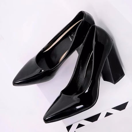 パテントレザー パンプス チャンキーヒール 9cm 韓国ファッション レディース シンプル ポインテッドトゥ ローヒール シューズ キュート 痛くない かわいい 歩きやすい 563485182951