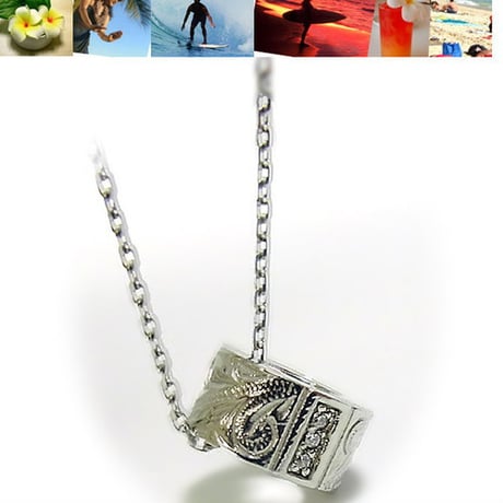 【ハワイアンジュエリー / HawaiianJewelry】 SMALLリングネックレス/ペンダント カレイキニスクロール プルメリア マイレ (gps8872)