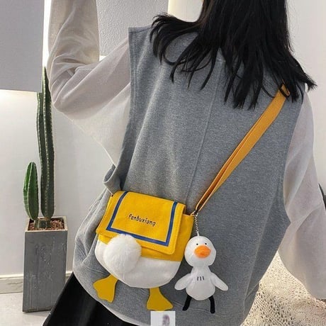 ショルダーバッグ あひる ぬいぐるみ キーホルダー ミニバッグ 斜め掛け ユニーク かわいい バッグ 鞄 レトロ カジュアル 韓国ファッション レディース DTC-706429388923