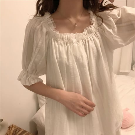【ルームウェア】 パジャマ 半袖 ショートパンツ フリル 韓国ファッション レディース シャツ + パンツ 上下セット レトロ DTC-637617390274