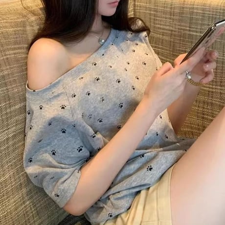 肉球柄 tシャツ ワンショルダー トップス ゆったり ルーズ 半袖 レトロ 大人可愛い ガーリー カジュアル DTCA-825366868798