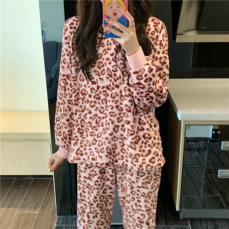 【ルームウェア】 パジャマ セットアップ トップス + パンツ レオパード柄 上下セット 長袖 ヒョウ柄 韓国ファッション レディース フリース ガーリー 630594516500