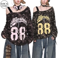 レイヤード風 ロンT カモフラージュ柄 迷彩柄 ナンバーロゴ ダメージ加工 オフショルダー ワンショルダー tシャツ トップス ゆったり レトロ カジュアル DTCA-964054804742
