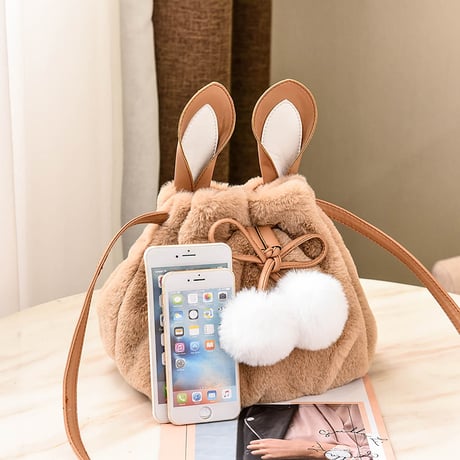 耳付き ファーバッグ ふわふわ もこもこ 巾着バッグ 肩掛け ショルダーバッグ ファーボンボン レディース バッグ (DCT-582166989683)