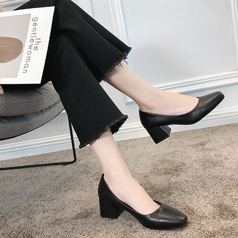 スエードタイプとPUタイプの2種類！ パンプス チャンキーヒール 4.5cm