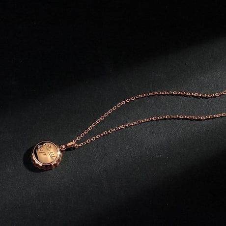 ネックレス レディース ボトルキャップ ピンクゴールド 金属アレルギー対応 メッキ18 Kチタン 瓶の蓋デザイン シンプル ペンダント パーティー (DTC-579883586056)
