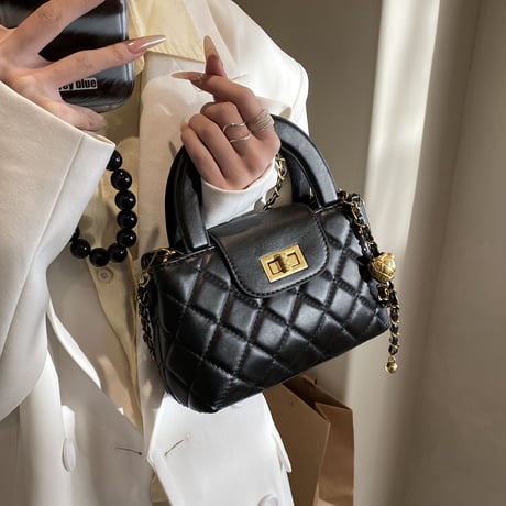 2wayバッグ ショルダーバッグ ハンドバッグ キルティング ミニバッグ 肩掛け 斜め掛け スクエアバッグ チェーンストラップ レトロ 韓国ファッション レディース DTCA-769859148853
