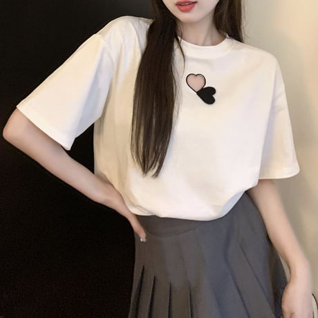 Tシャツ ハートカット 刺繡 半袖 クルーネック ルーズ 韓国ファッション レディース 大人可愛い ガーリー カジュアル 韓国ストリートファッション DTC-674278116013