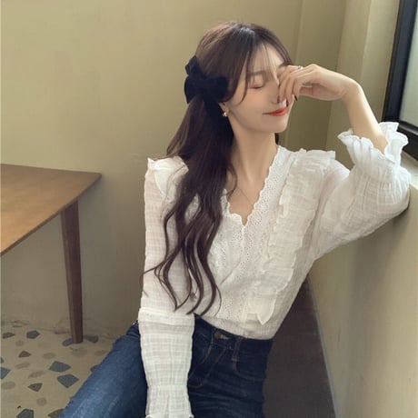 フリル ブラウス 韓国ファッション レディース トランペットスリーブ Vネック 長袖 ルーズ 大人可愛い ガーリー フェミニン DTC-626956005997