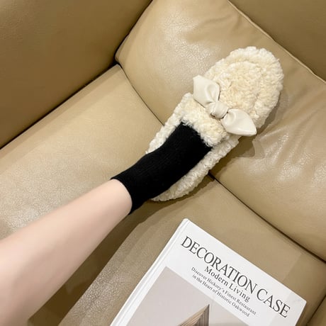 ファーシューズ ボアシューズ 22.5～25.0cm モカシン ファー フェイクファー 防寒 暖かい もこもこ 靴 かわいい 韓国ファッション レディース DTC-657432356022