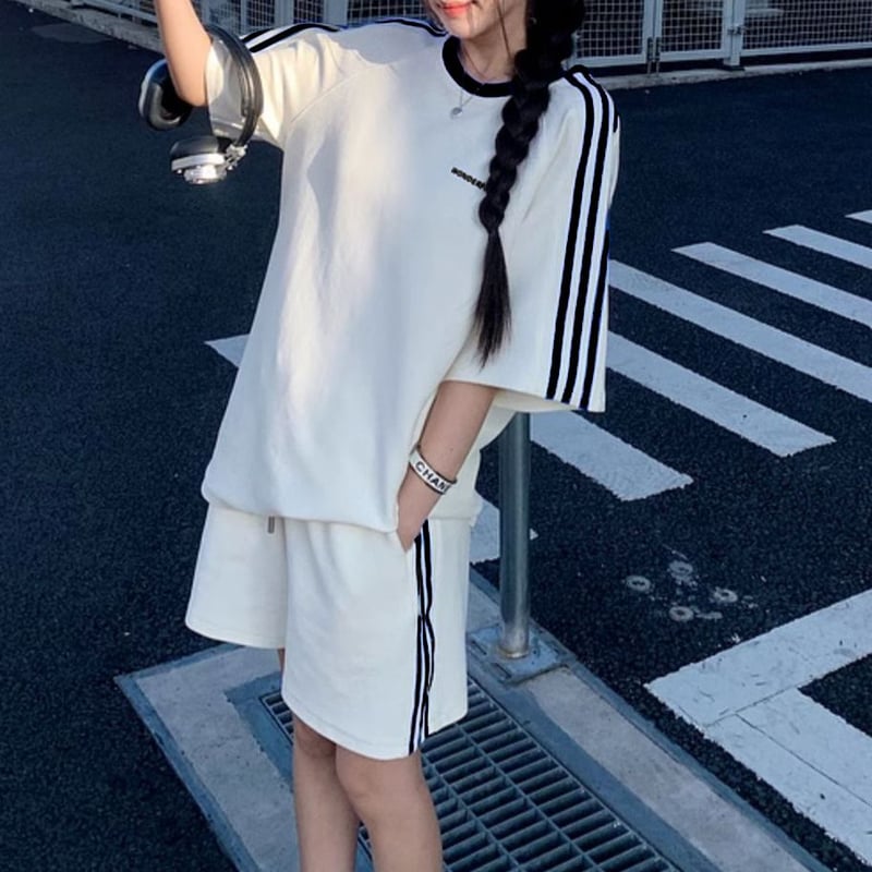 セットアップ 2点セット サイドライン tシャツ ショートパンツ ロゴ