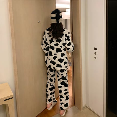 【ルームウェア】 パジャマ セットアップ 牛柄 長袖 韓国ファッション レディース 折り襟 トップス + パンツ 上下セット レトロ DTC-627968674816