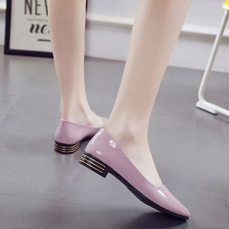 パテントレザー パンプス チャンキーヒール 2cm 韓国ファッション レディース シンプル ポインテッドトゥ ローヒール シューズ キュート 痛くない かわいい 歩きやすい 556794613602