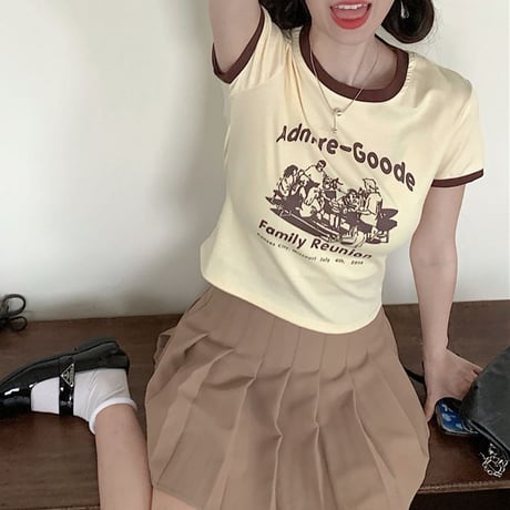 レトロプリント Tシャツ ショート丈 半袖 クルーネック スリムフィット レトロ カジュアル ストリートファッション ストリート系女子 DTCA-702505709620