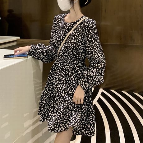 ダルメシアン柄 ワンピース パフスリーブ ロング丈 ハイウエスト 長袖 クルーネック 薄手 韓国ファッション レディース 大人可愛い ガーリー フェミニン レトロ DTC-655637373127